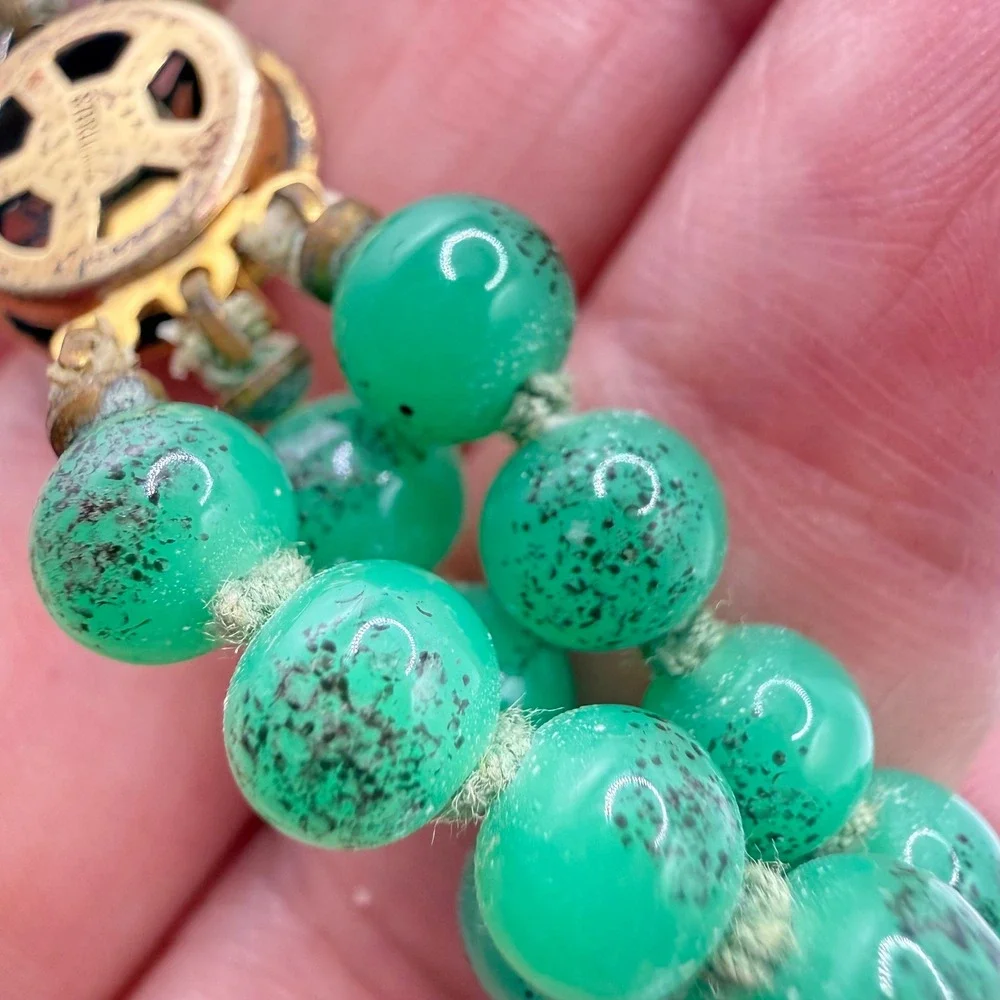 Vintage Triple Strand Green Speckled Bead‎ Bracelet Sterling Silver Clasp